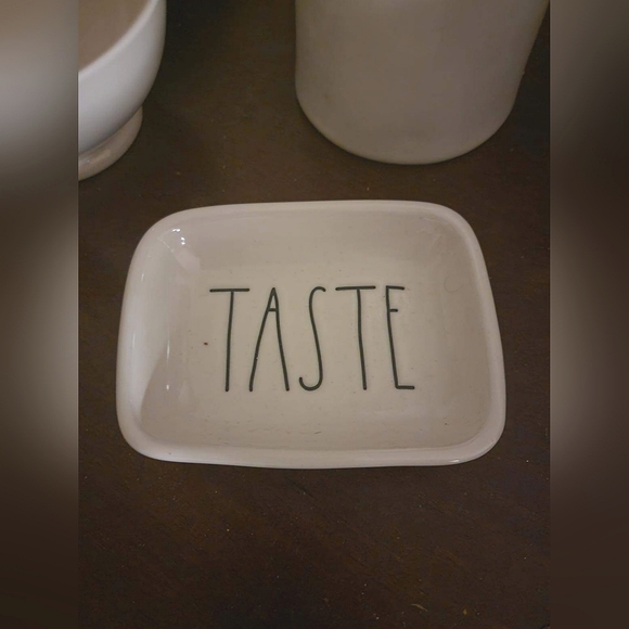 Rae Dunn - Picture 1 of 1